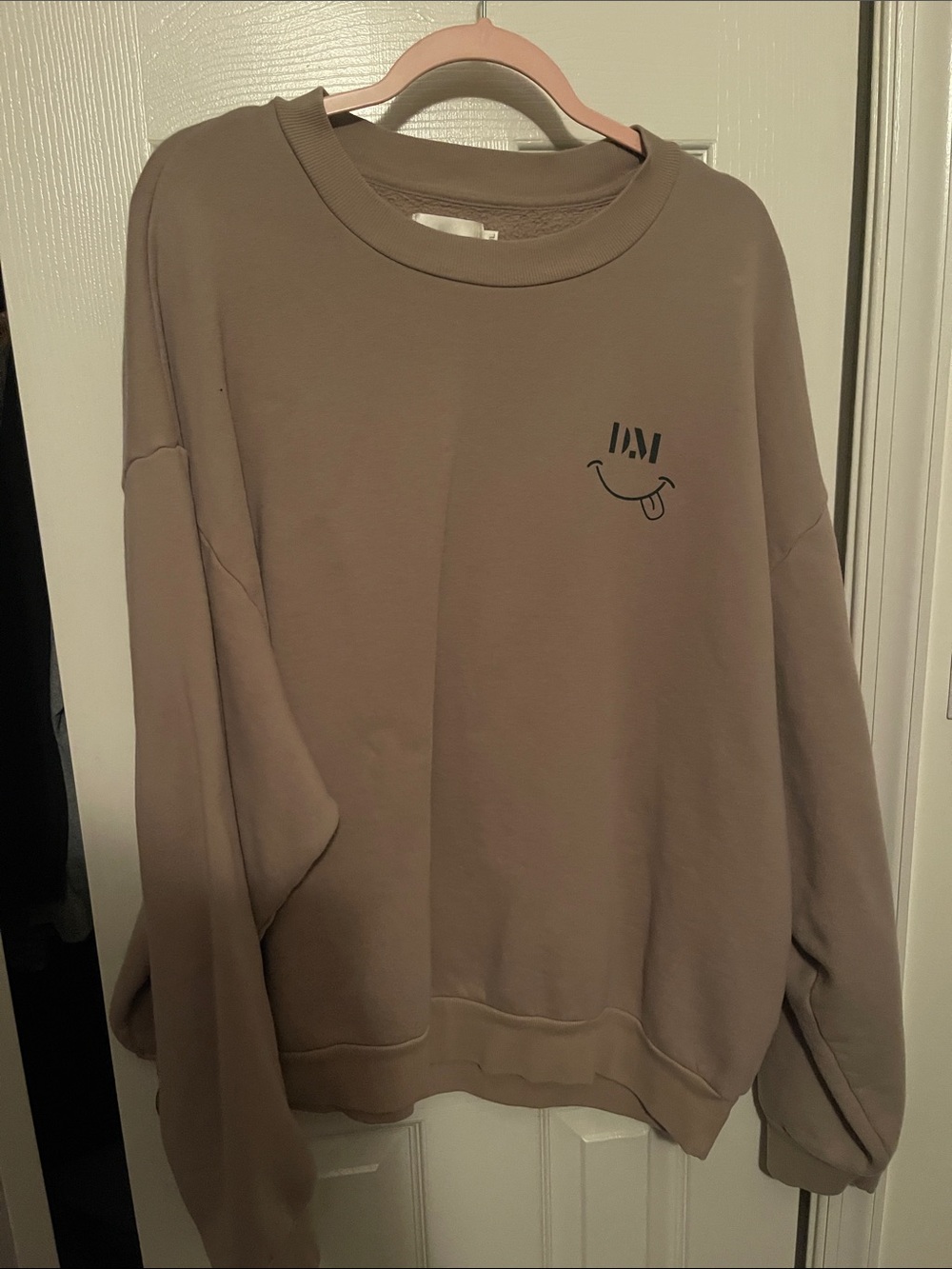 DMI Be Happy Crewneck
